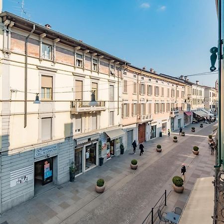 Appartamento Piazza Garibaldi - F&L Apartment Brescia Buitenkant foto